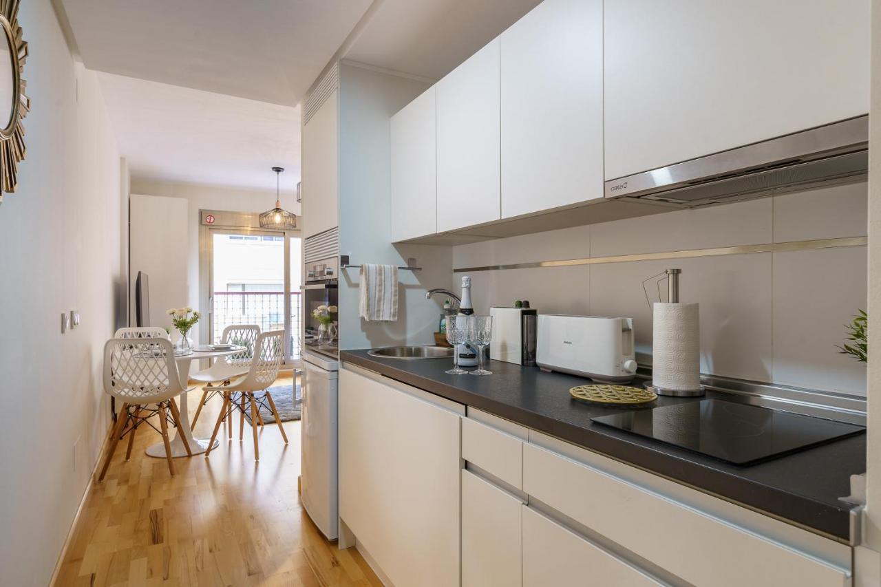 Malagasuite Cozy Center Apartment & Parking Екстериор снимка