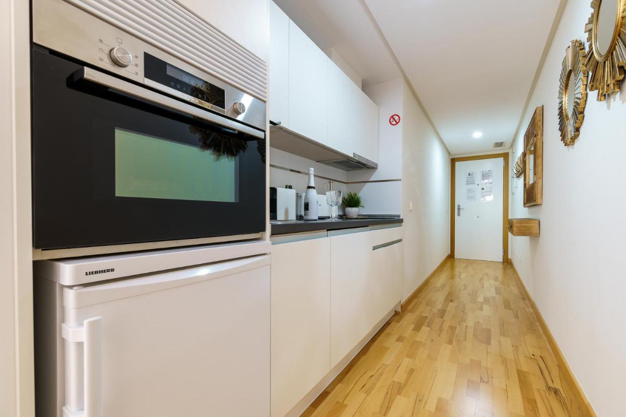 Malagasuite Cozy Center Apartment & Parking Екстериор снимка