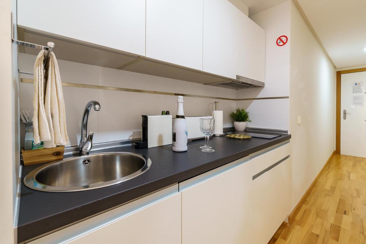 Malagasuite Cozy Center Apartment & Parking Екстериор снимка