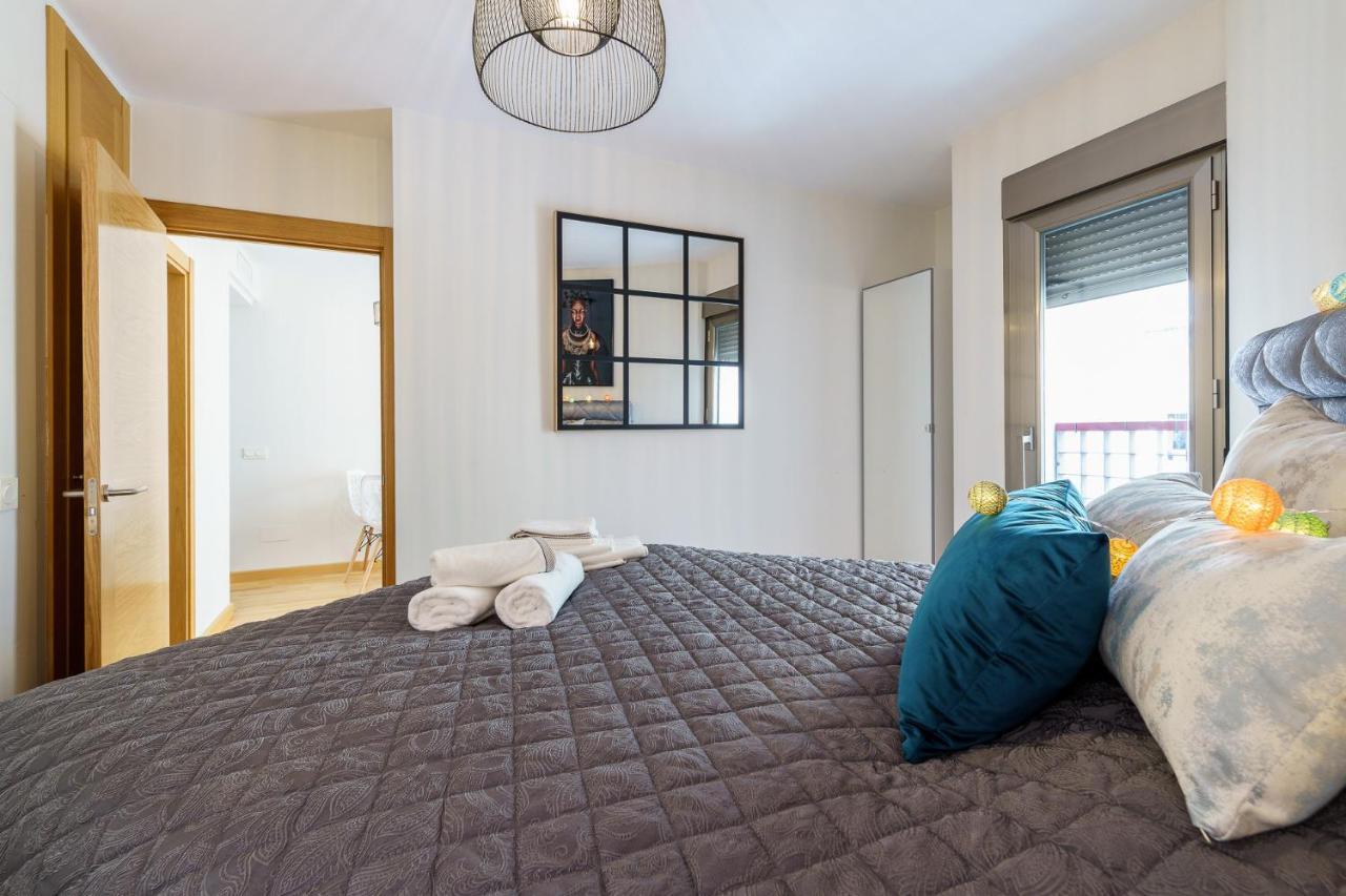 Malagasuite Cozy Center Apartment & Parking Екстериор снимка